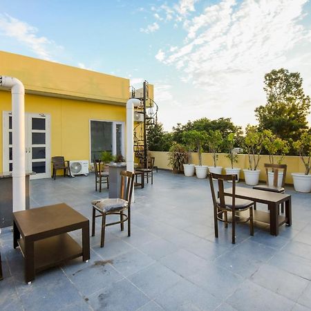 Oyo 75460 Sky High Residency Hotell Ludhiana Eksteriør bilde