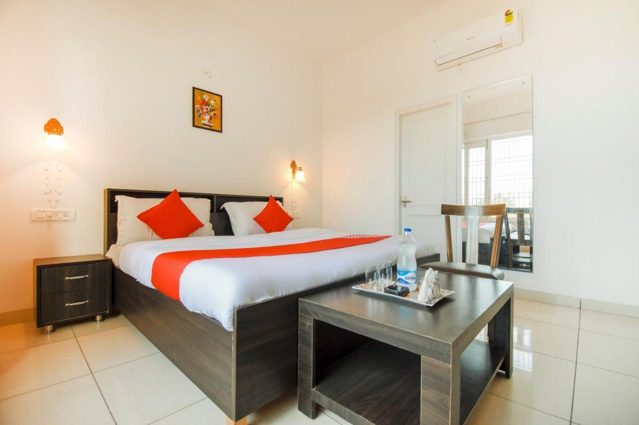 Oyo 75460 Sky High Residency Hotell Ludhiana Eksteriør bilde