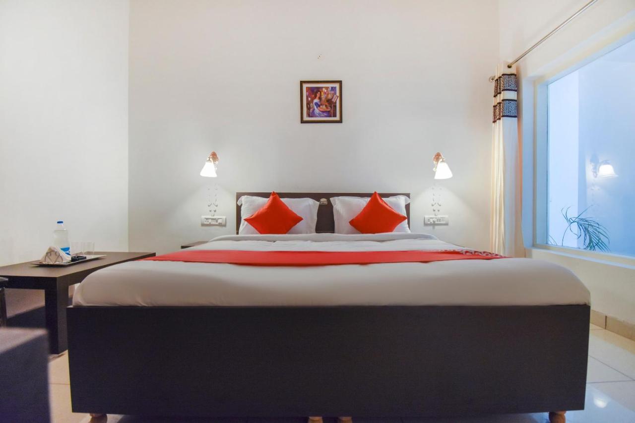 Oyo 75460 Sky High Residency Hotell Ludhiana Eksteriør bilde